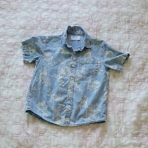 Old Navy Light Blue Floral Short-Sleeve Button-Down Shirt